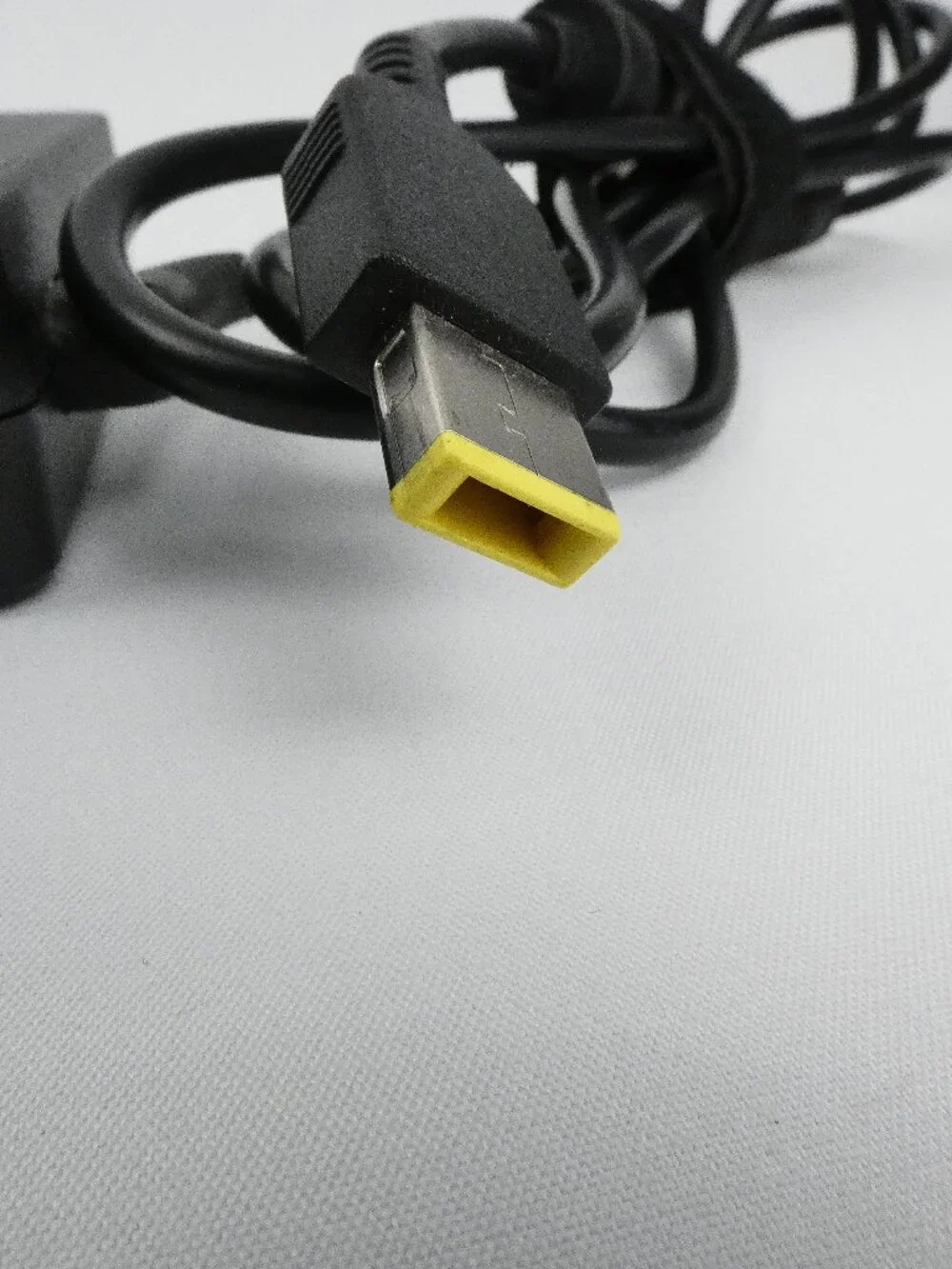 Lenovo 230W Laptop Power Supply Adapter ADL230NLC3A 20V 11.5A Square Tip Genuine